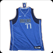 Load image into Gallery viewer, Nike Luka Dončić #77 Dallas Mavericks NBA Dri-FIT Jersey Blue XL NWT
