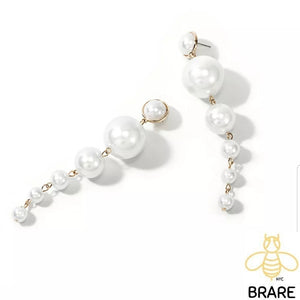 Be Rare Pearl Earring