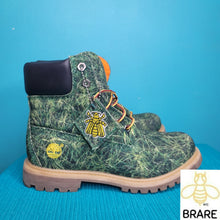 Load image into Gallery viewer, TIMBERLAND X Bee Line Women&#39;s 6&quot; Grass Canvas Boot
